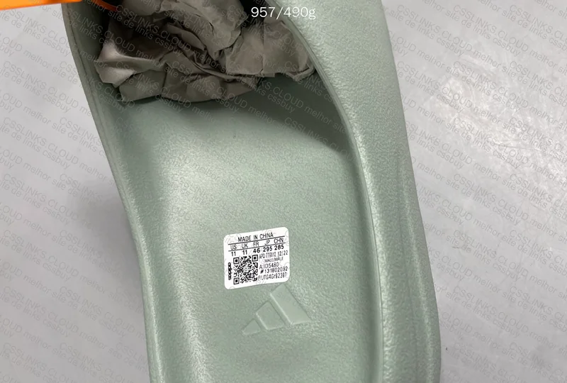 Yeezy Slide Salt - ZOK 4