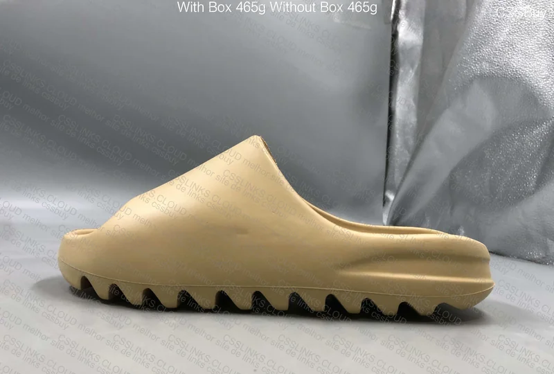 Yeezy Slide Sand 9