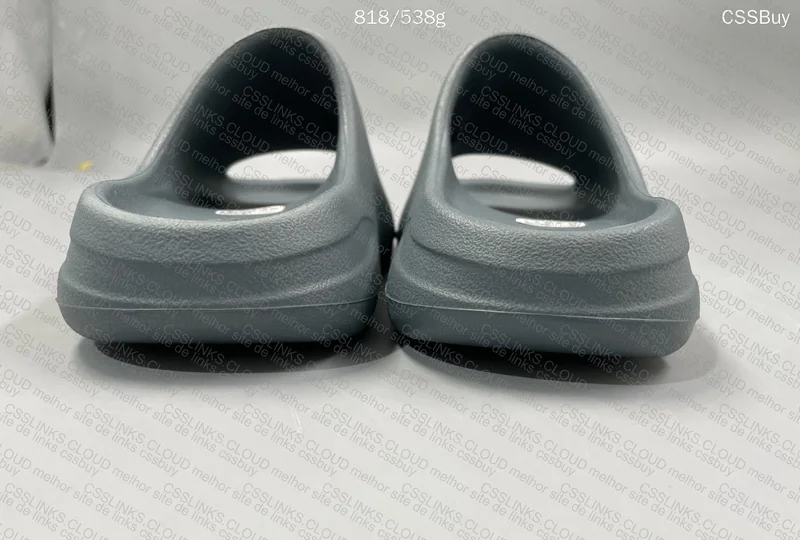 Yeezy Slide Slate Grey 3