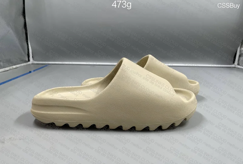 YEEZY SLIDE V2 - PURE 5