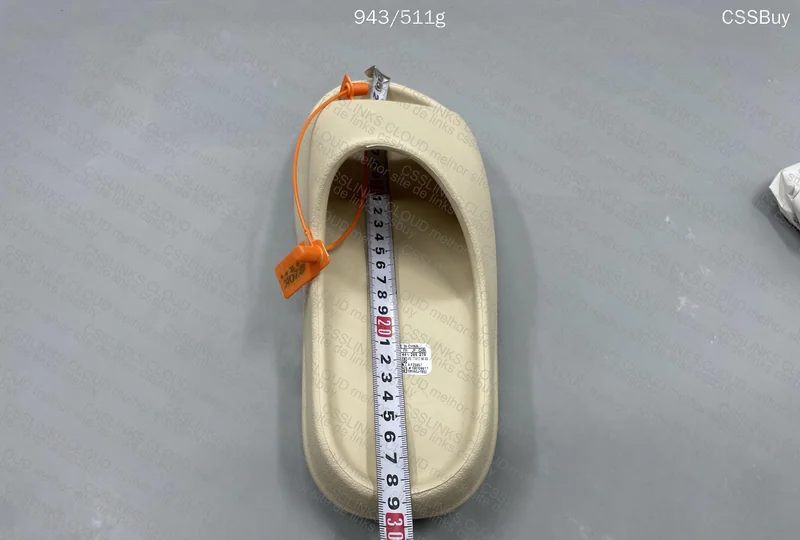 YEEZY SLIDE ZOK 6