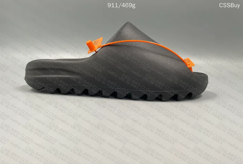 Yeezy Slide ZOK