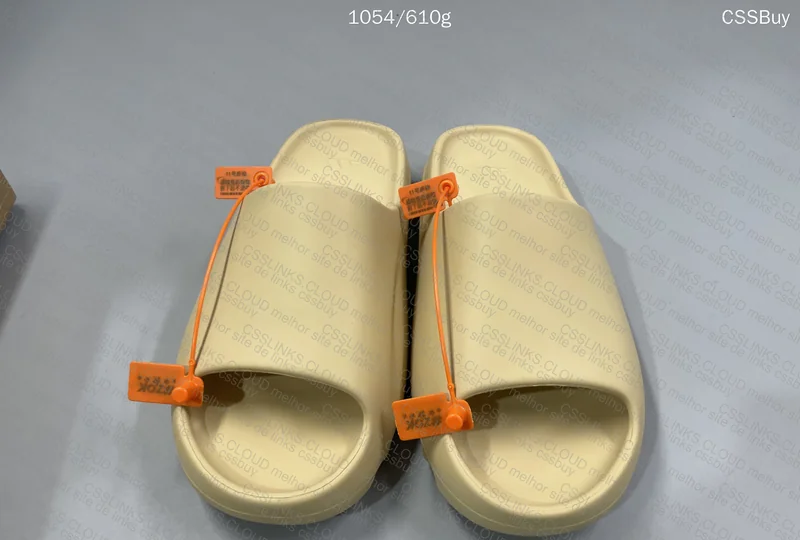 Yeezy Slide - ZOK 2