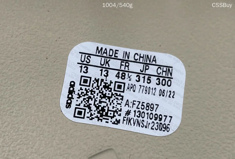 YEEZY SLIDE ZOK 8