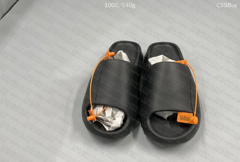 Yeezy Slide ZOK