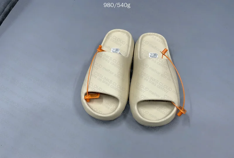 Yeezy slide ZOK