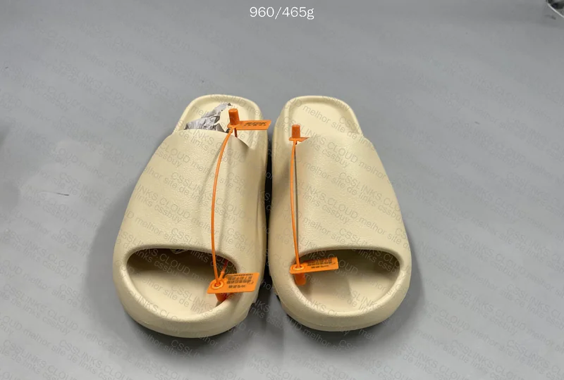 YEEZY SLIDE ZOK 7