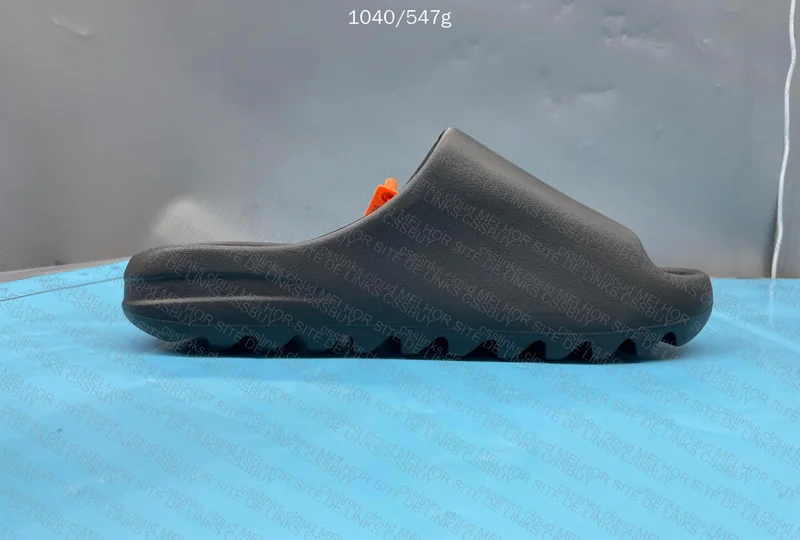 Yeezy slide ZOK 4