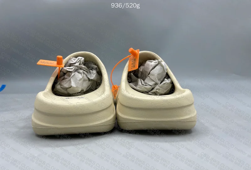 Yeezy Slide ZOK - Bone 10
