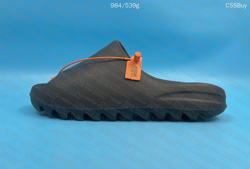 YEEZY SLIDE ZOK TA GL? 5