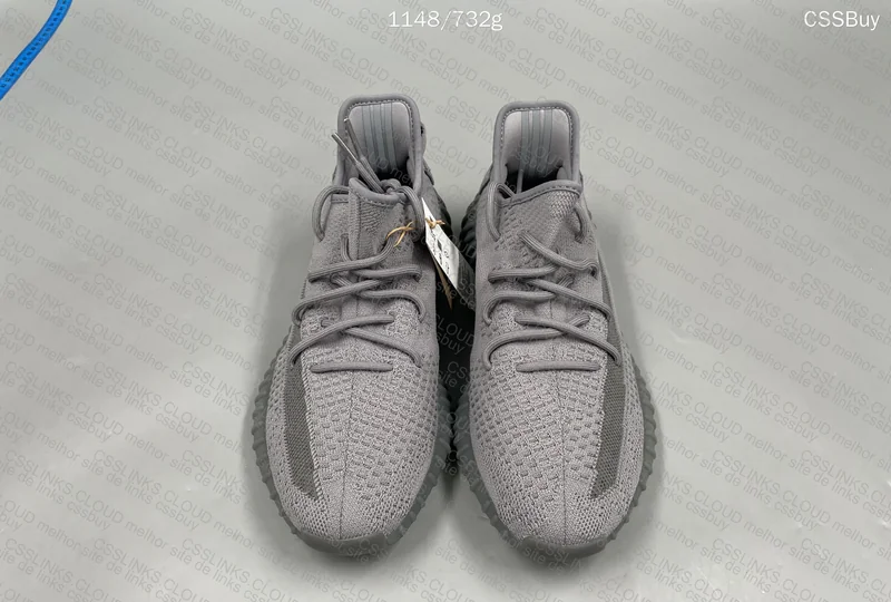 YEEZY STEEL GRAY