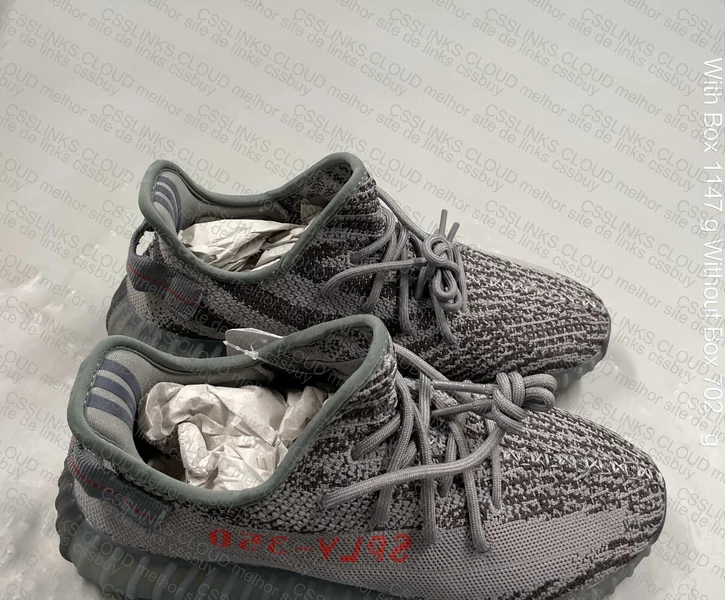 *YEEZY V2 BELUGA*