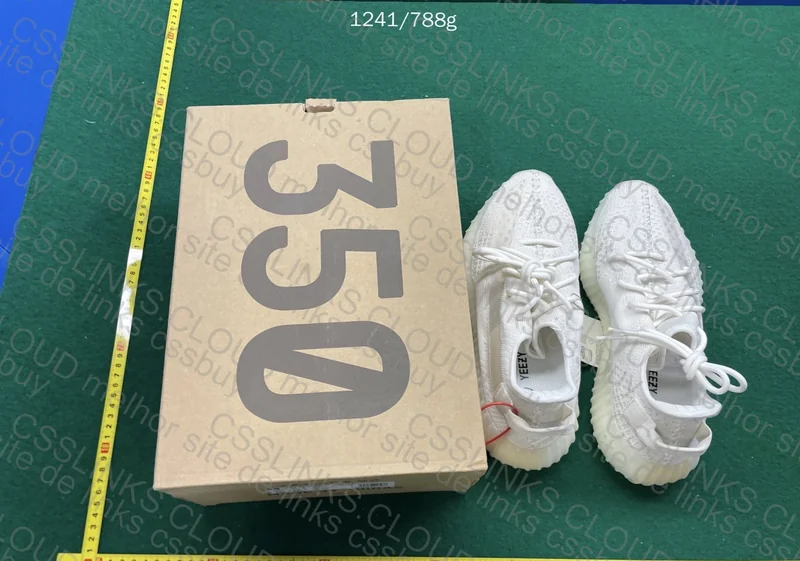 Yeezy V2 Bone
