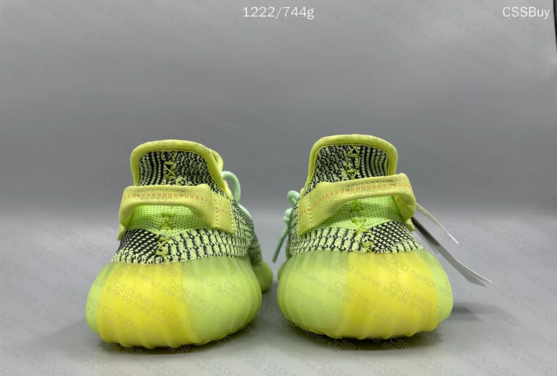Yeezy Yeezreel Eletric Green - PK God - Sale 99y 2