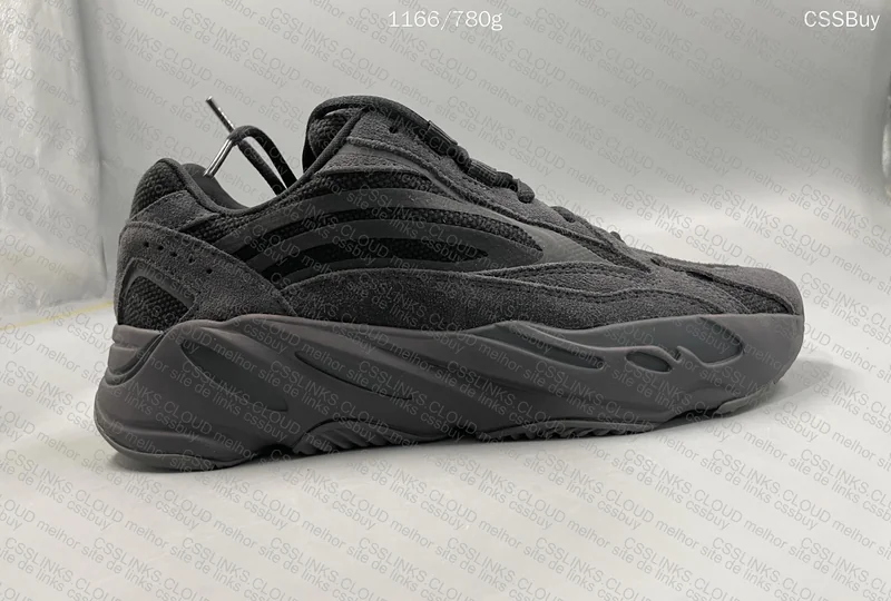 Yeezy700 Vanta Black 4