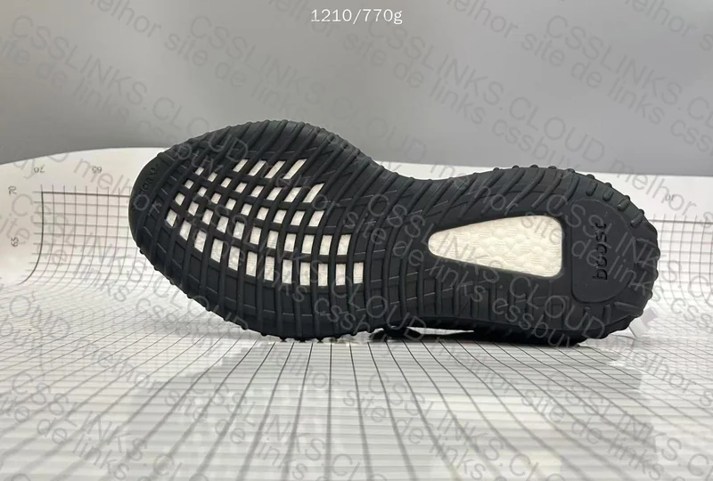 Yeezy (OVO) 9