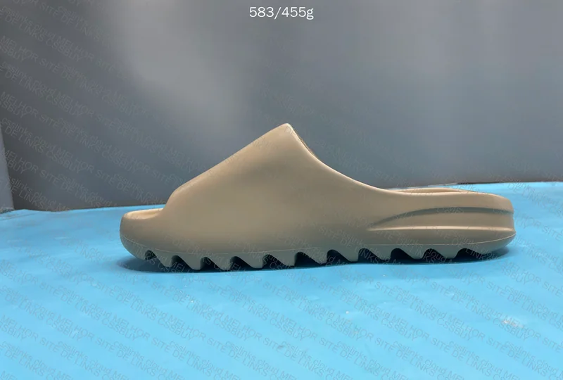 Yezzi Slide (LW B - Yolo) 4