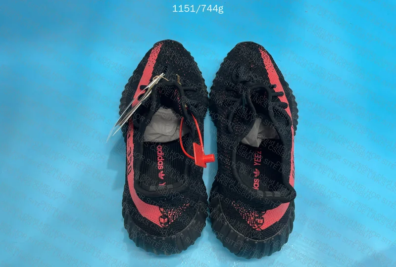 Yezzy 350 Blind Blox 3