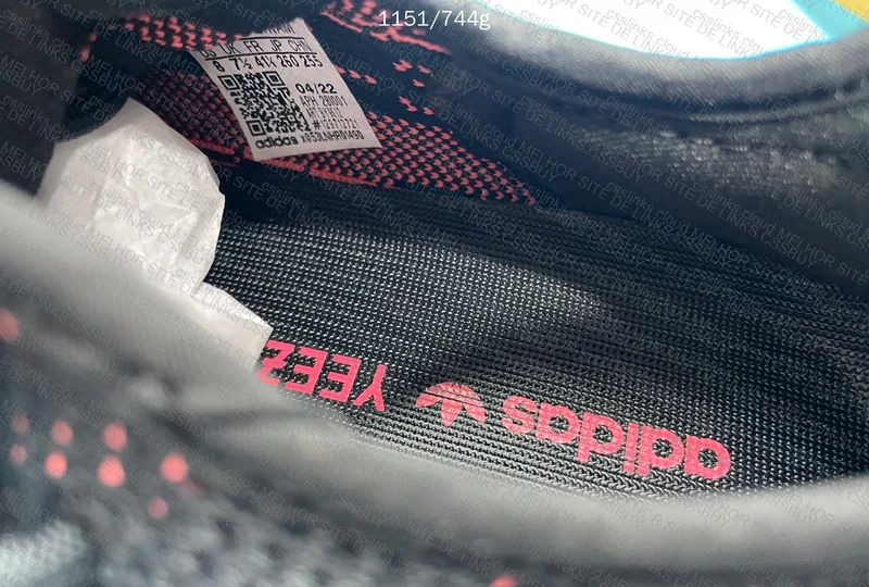 Yezzy 350 Blind Blox 4