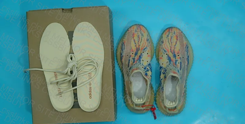 Yezzy 350 [Blind Box] + Calvin Klein Underwear 5