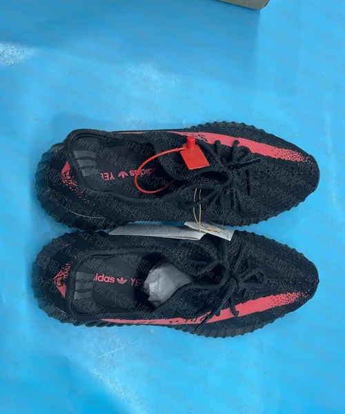 Yezzy 350 [Blind Box] + Calvin Klein Underwear 6