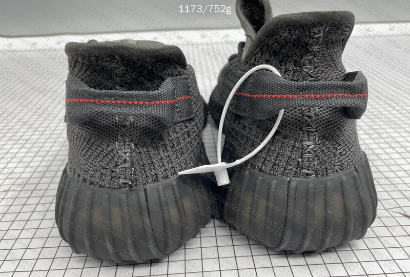 Yezzy 350 Blind Box - Help (I Don't Understand Anything) 3