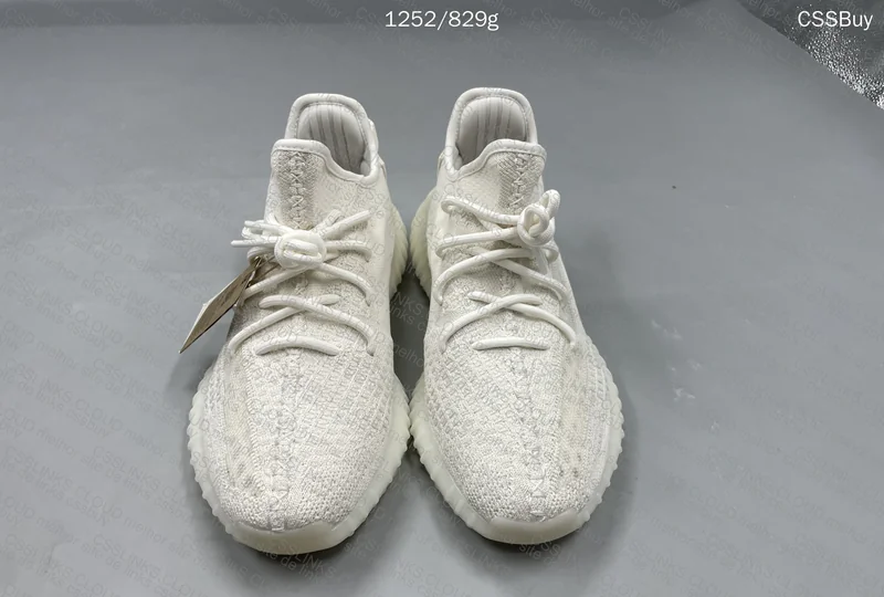 Yezzy 350 Bone