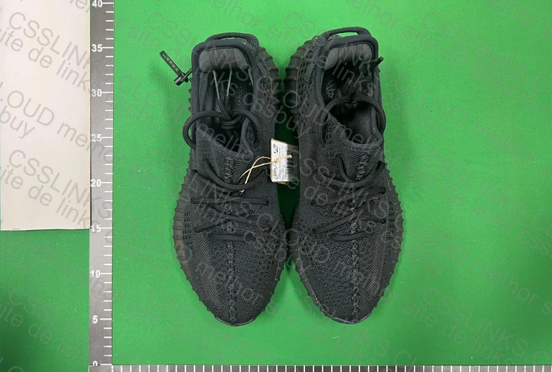 Yezzy 350 Onyx