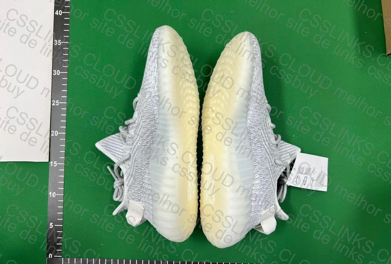 Yezzy 350 Static 3
