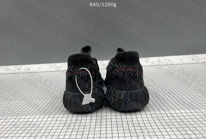 Yezzy 350 v2 Black