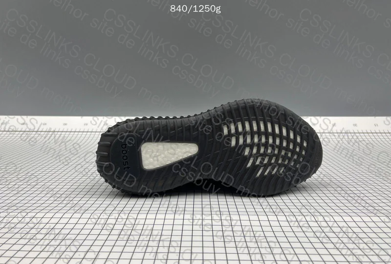 Yezzy 350 v2 Black 3