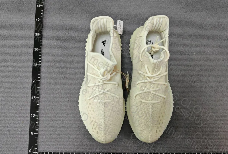 Yeezy 350 V2 Bone