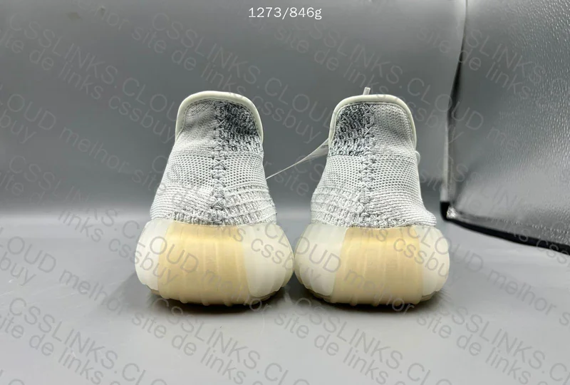 Yezzy 350 V2 Cloudwhite Reflective 4