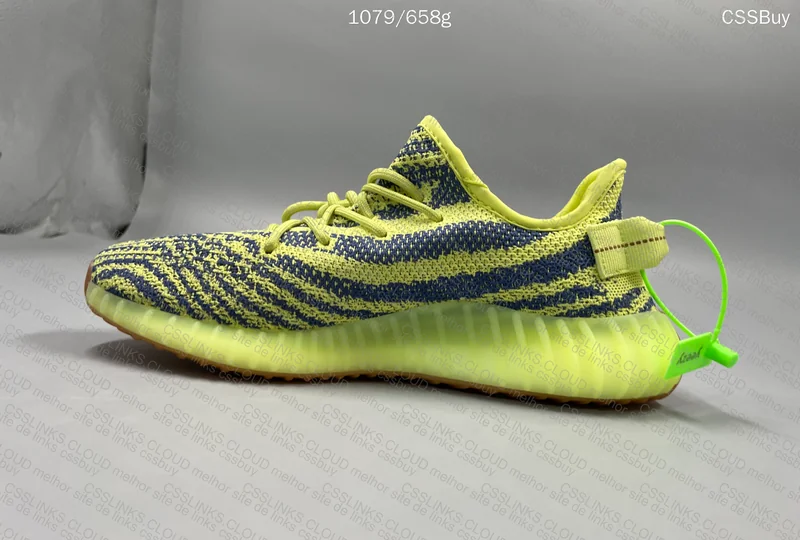 Yeezy 350 V2 Color: Green 4