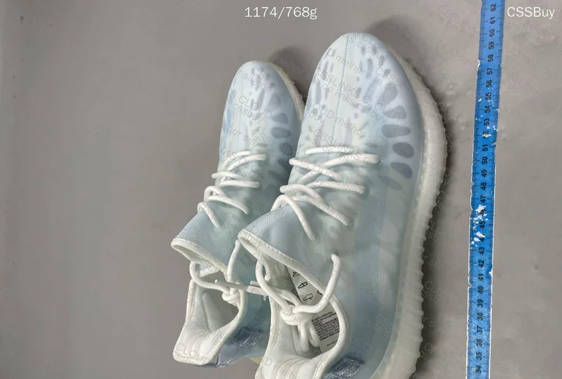Yezzy 350 v2 Mono Ice 4