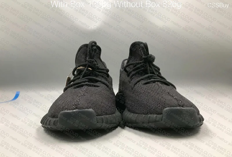 YEZZY 350 V2 ONIX 3