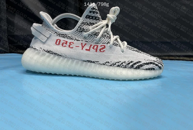 Yezzy 350 zebra