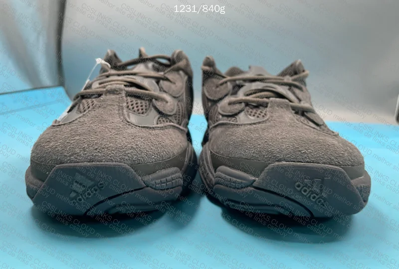 Yezzy 500 blind box 3