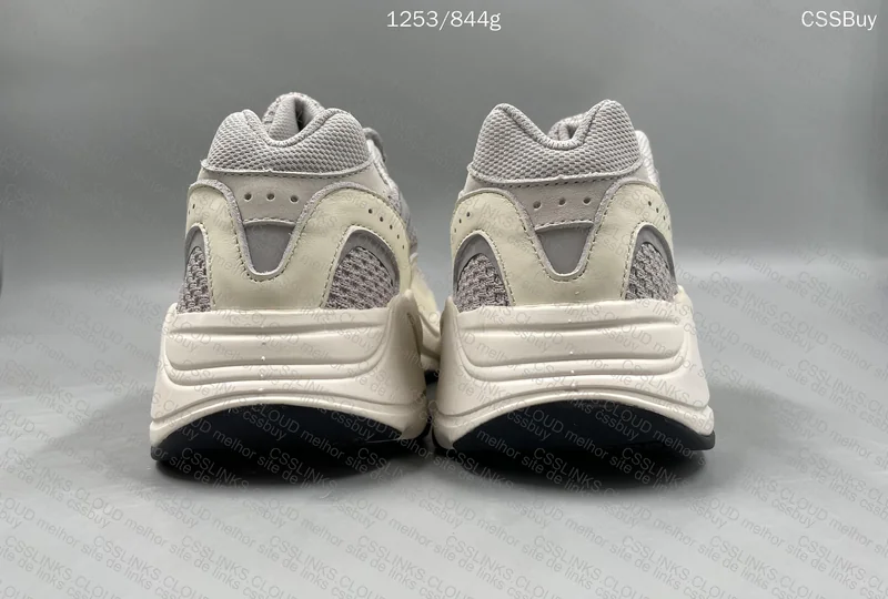 Yezzy 700 LW