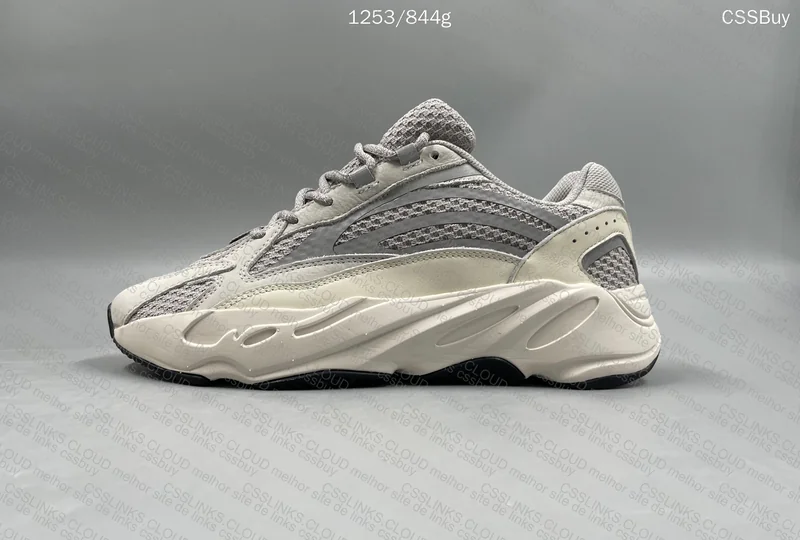 Yezzy 700 LW 2