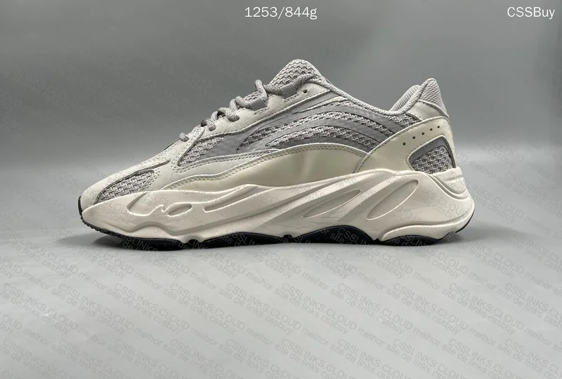 Yezzy 700 LW 6