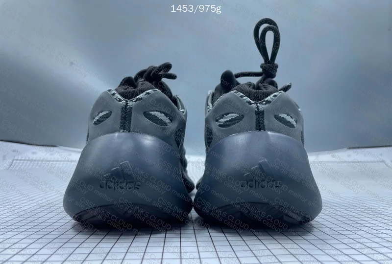 yezzy 700 v3 blind box