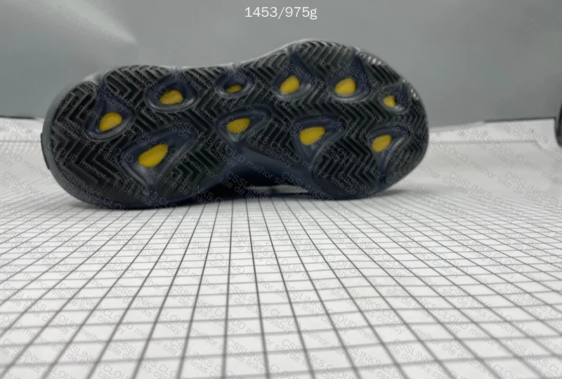 yezzy 700 v3 blind box 6