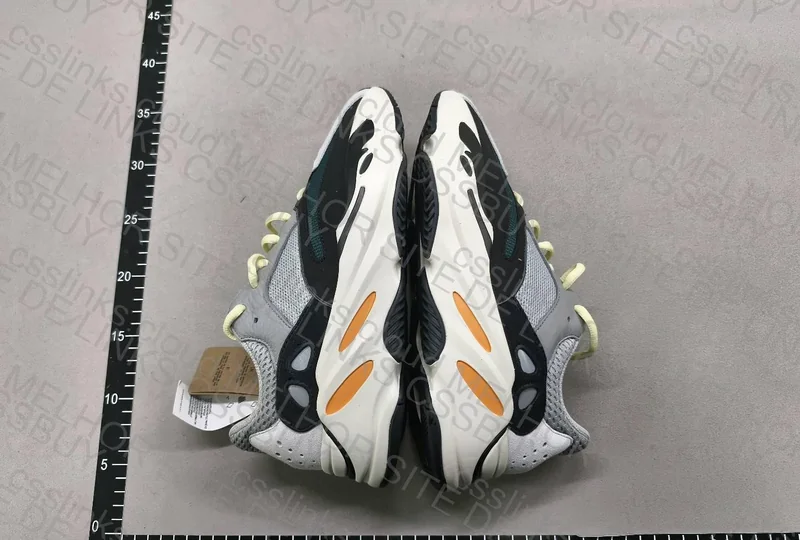 YEZZY 700 WAVE RUNNER - LW 3