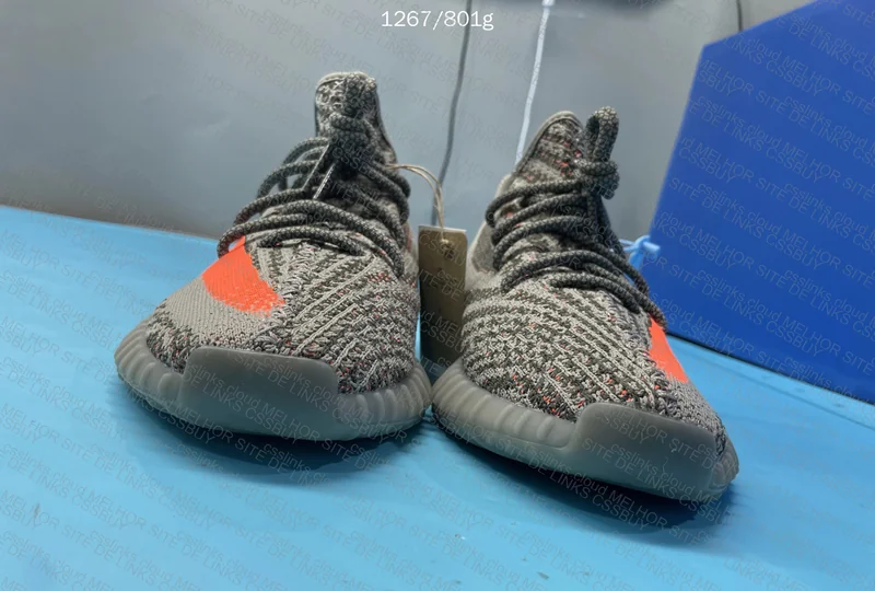 YEZZY BELUGA LW 2