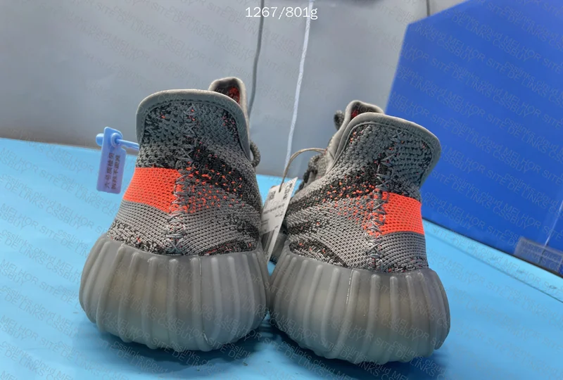 YEZZY BELUGA LW 3
