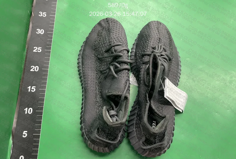 Yezzy blindbox 30¥ 2