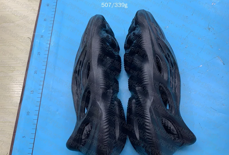 Yeezy Foam Runner - Is It GL Guys? 3