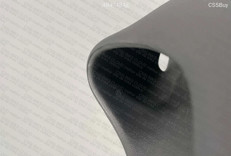 yezzy slide 7
