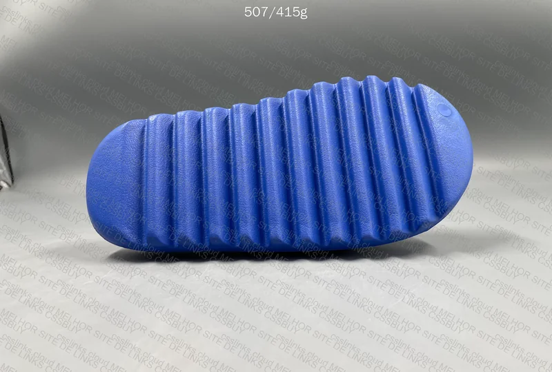 yezzy slide 2